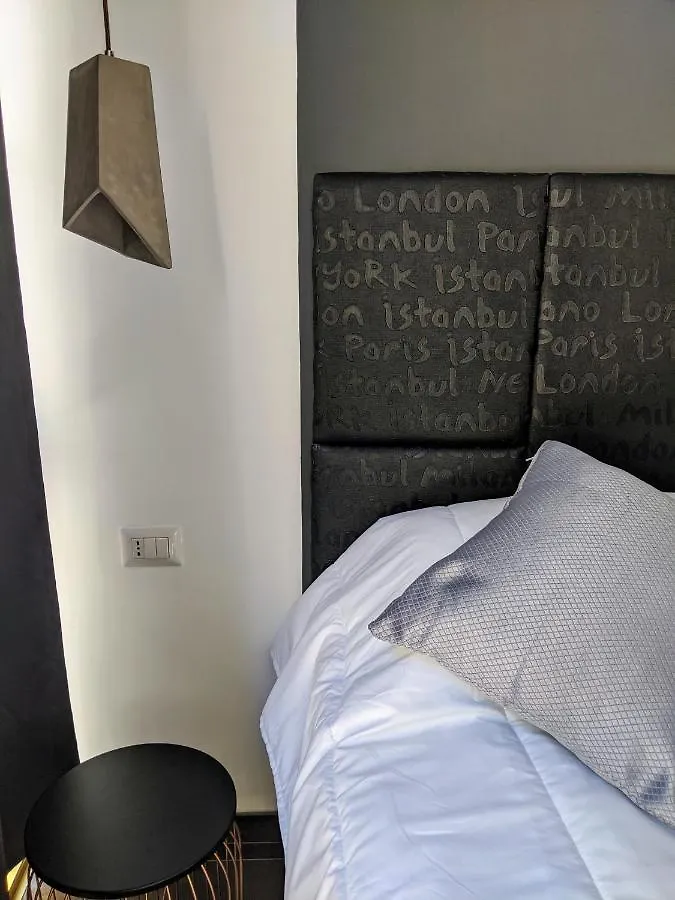 Laboratorio Toledo Suite Naples Apartment