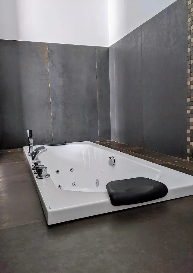 Laboratorio Toledo Suite Naples 0*,